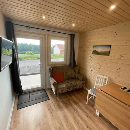 Апартаменты Tinyhaus #1 - Entspannen Am Ortsrand Mit Veranda